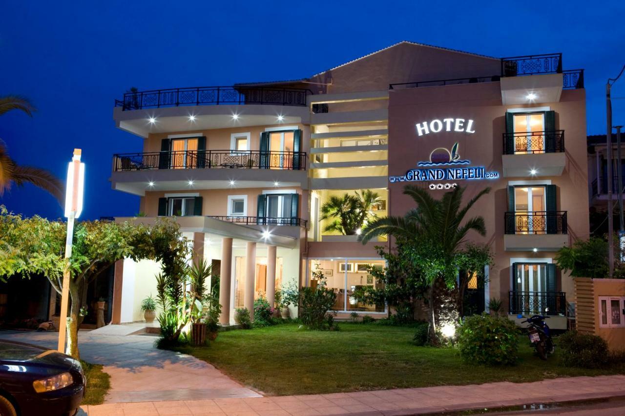 Aparthotel Nefeli Wind Club à Vasilikí Extérieur photo